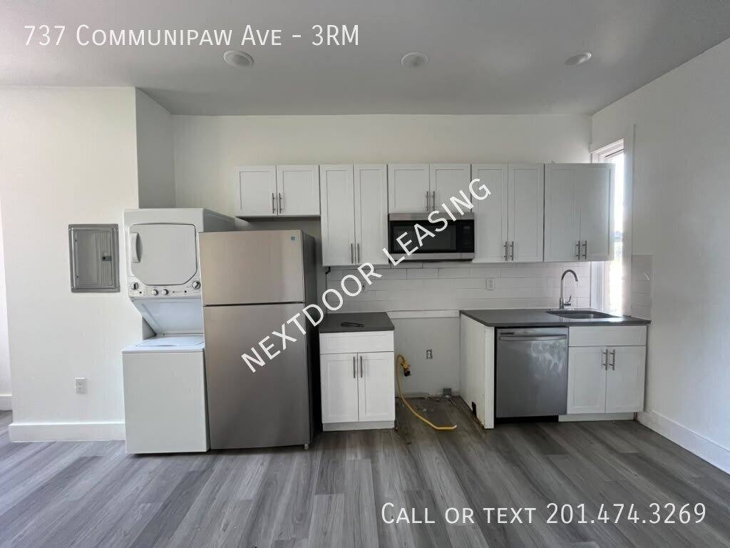 737 Communipaw Ave #3-RM, Jersey City, NJ 07304 - Apartment for Rent - Image 1