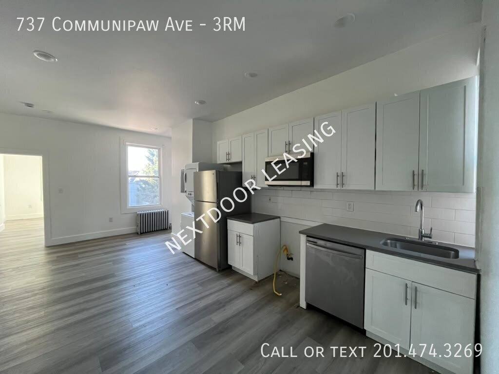 737 Communipaw Ave #3-RM, Jersey City, NJ 07304 - Apartment for Rent - Image 2