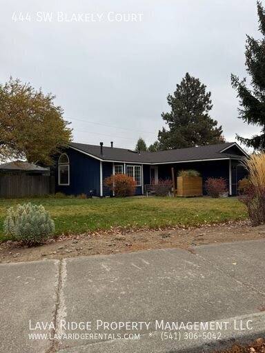 House for rent at 444 SW Blakely Court, Bend, OR 97702