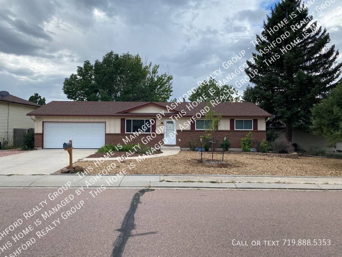 House for rent at 4624 Ranch Circle, Colorado Springs, CO 80918