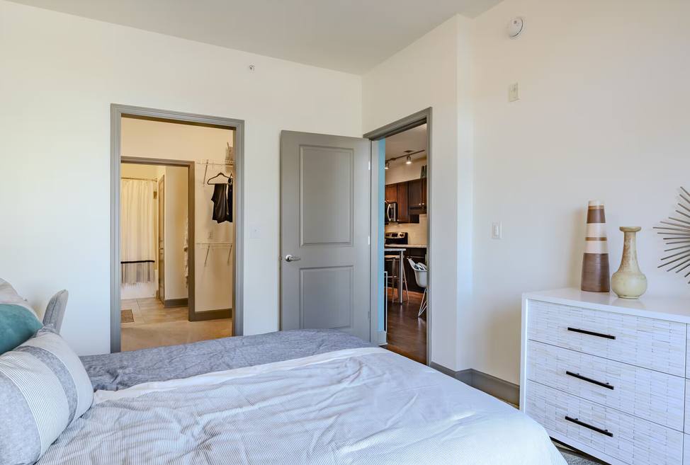 207 Pierce St #ID10021, Houston, TX 77002 - Apartment for Rent - Image 5