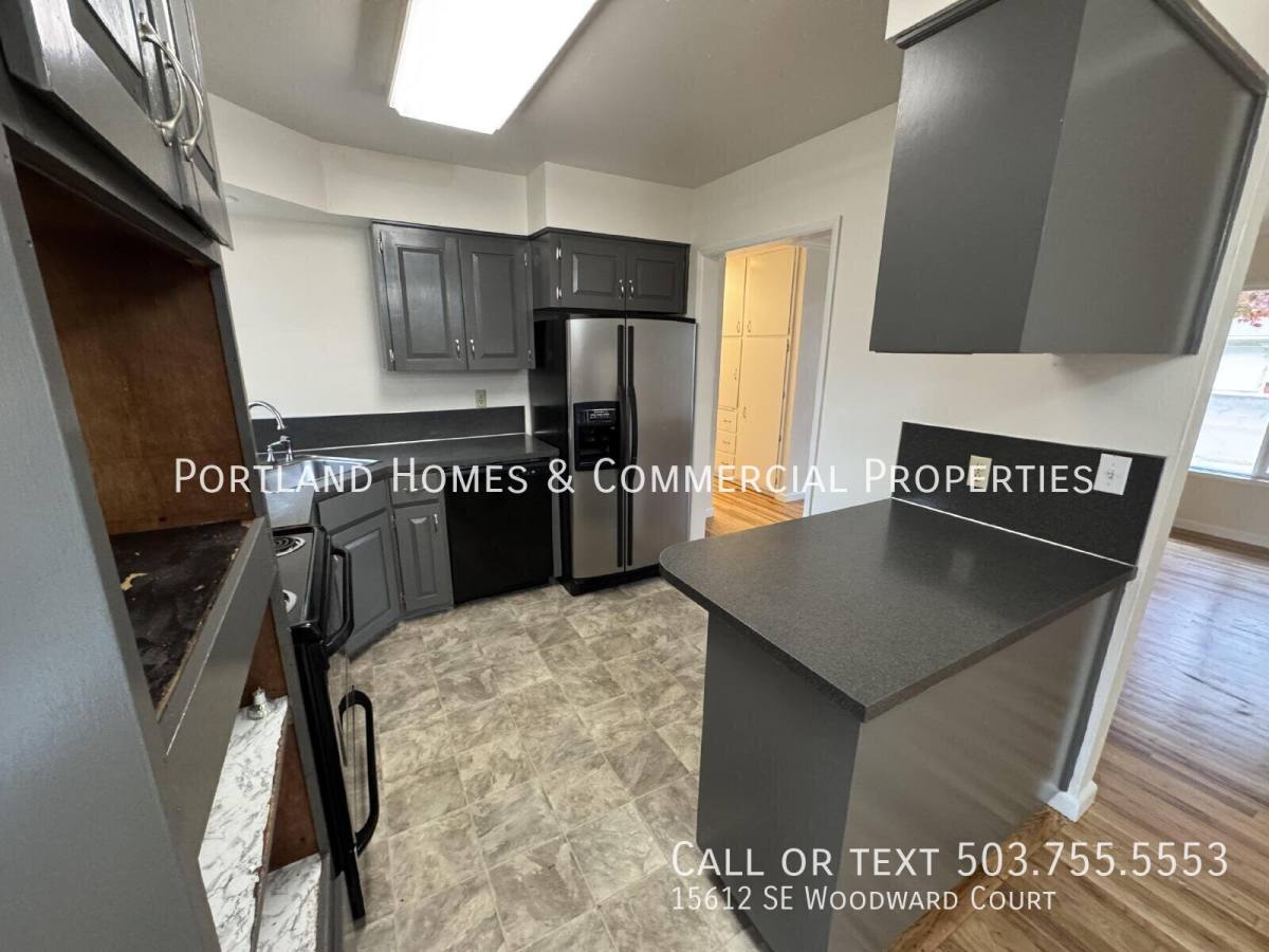 15612 SE Woodward Court, Portland, OR 97236 - House for Rent - Image 5