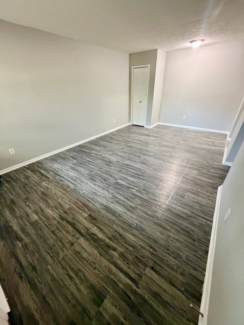1349 Devonport Dr #27, Lexington, KY 40504 - Apartment for Rent - Image 2