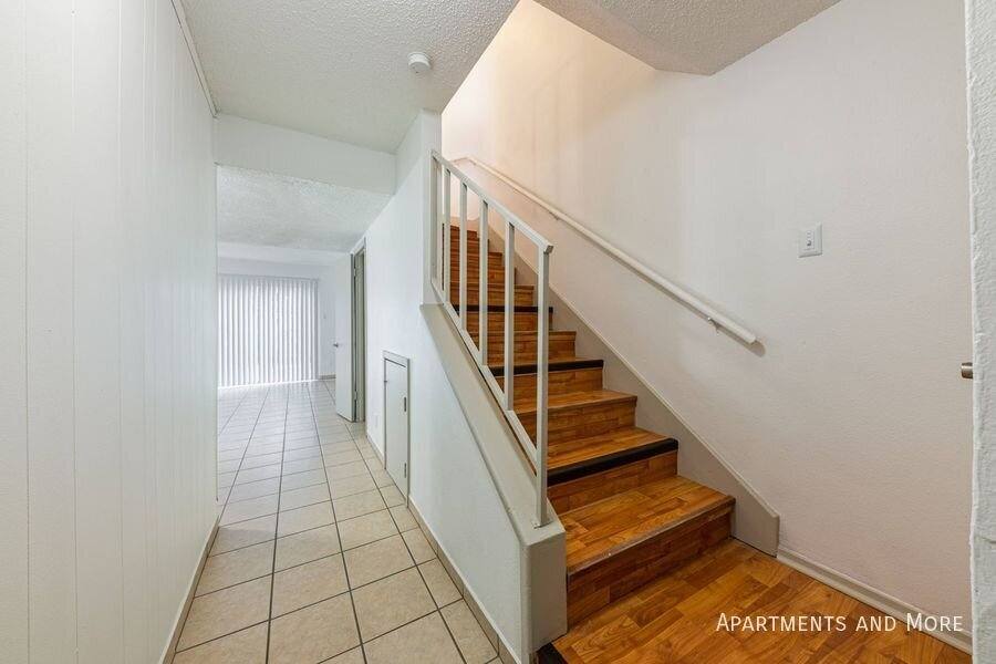 317 Craddock Ave #1302, San Marcos, TX 78666 - Townhouse for Rent - Image 2