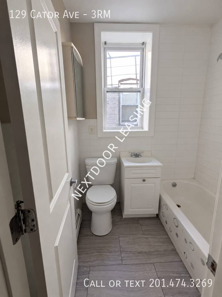 129 Cator Ave #3-RM, Jersey City, NJ 07305 - Apartment for Rent
