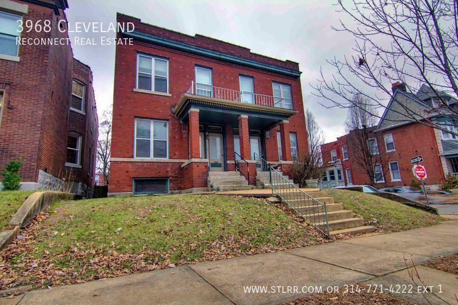 Apartment for rent at 3968 Cleveland, St. Louis, MO 63110