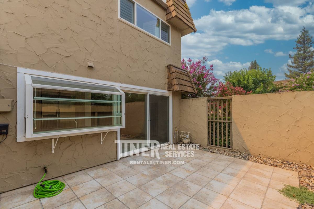 2452 Via Camino Ave, Carmichael, CA 95608 - Townhouse for Rent - Image 5