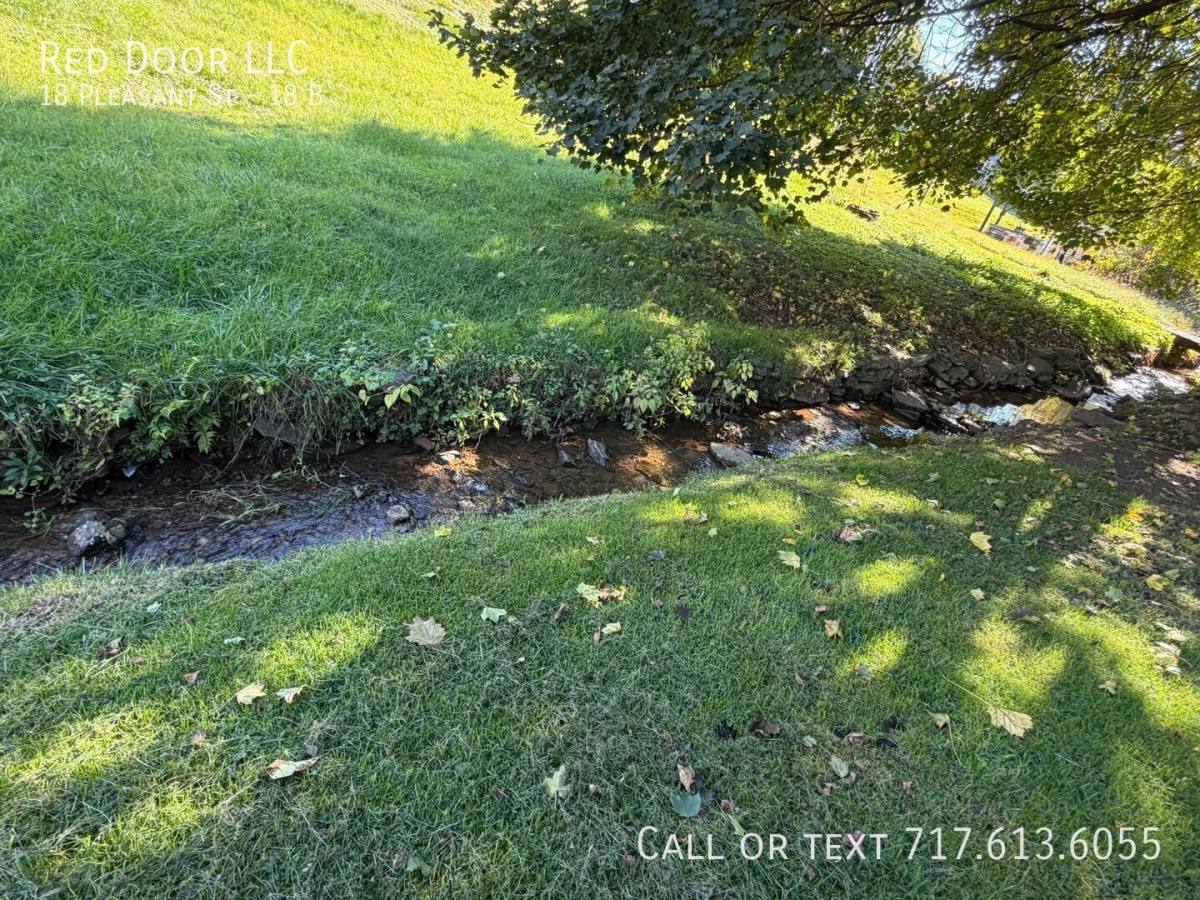 Apartment for rent at 18 Pleasant St #B, Glen Rock, PA 17327