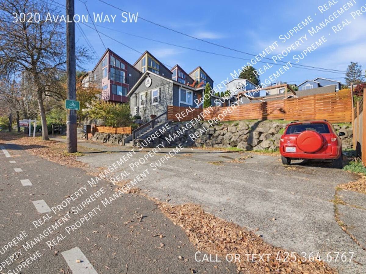 3020 Avalon Way SW, Seattle, WA 98126 - House for Rent - Image 10