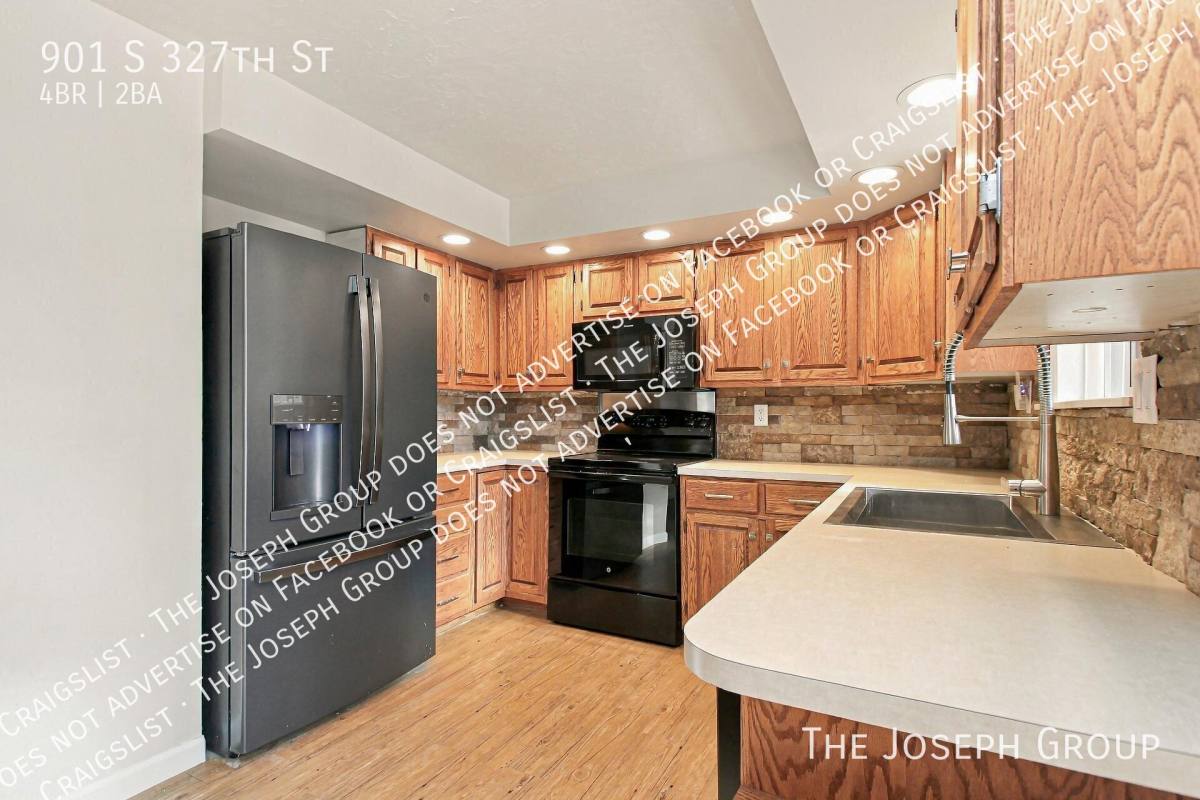 901 S 327th St, Federal Way, WA 98003 - House for Rent - Image 3
