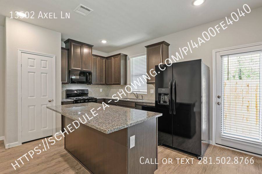 13502 Axel Lane, Houston, TX 77047 - House for Rent - Image 9