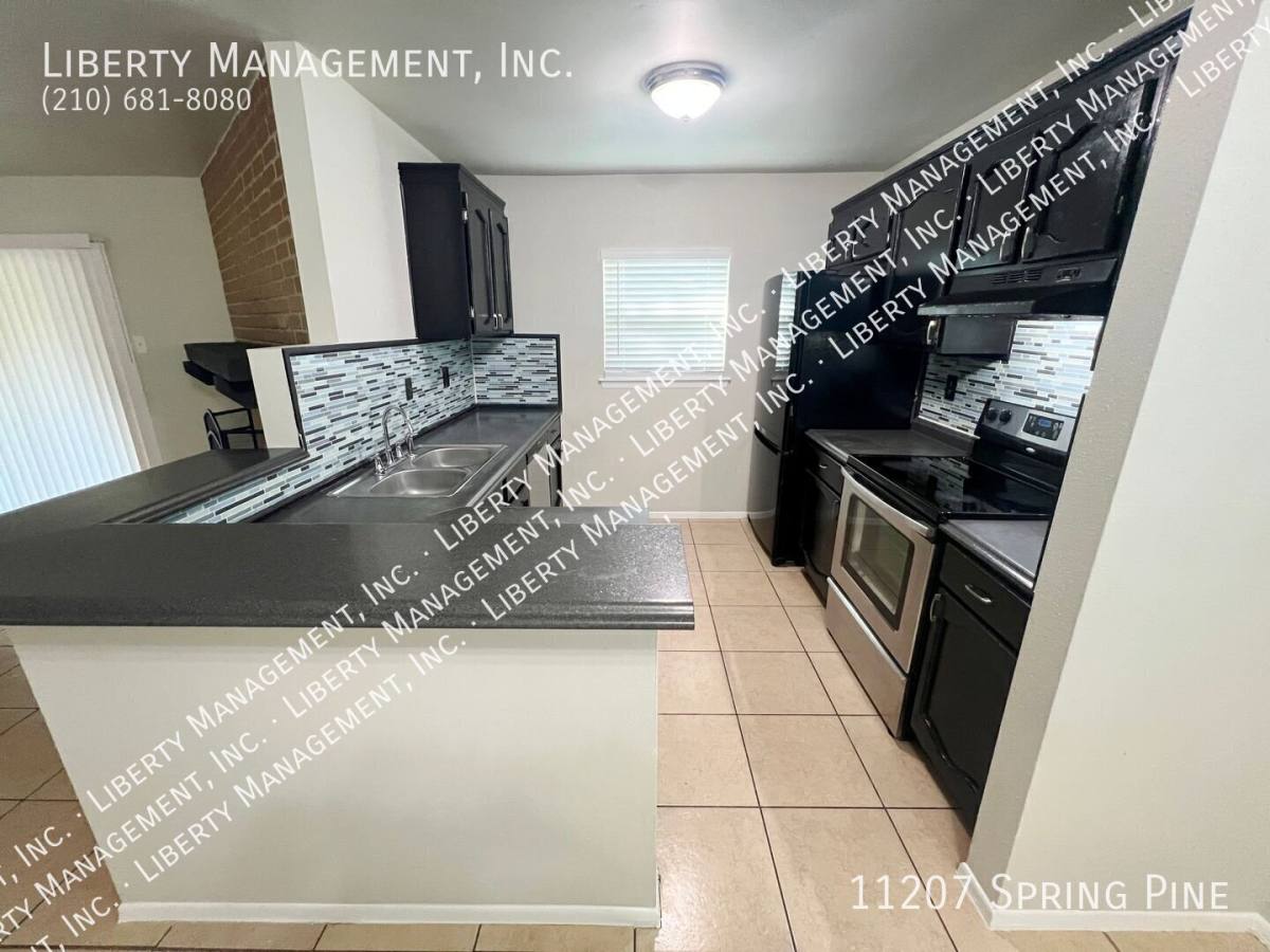 11207 Spring Pine, San Antonio, TX 78249 - House for Rent - Image 7