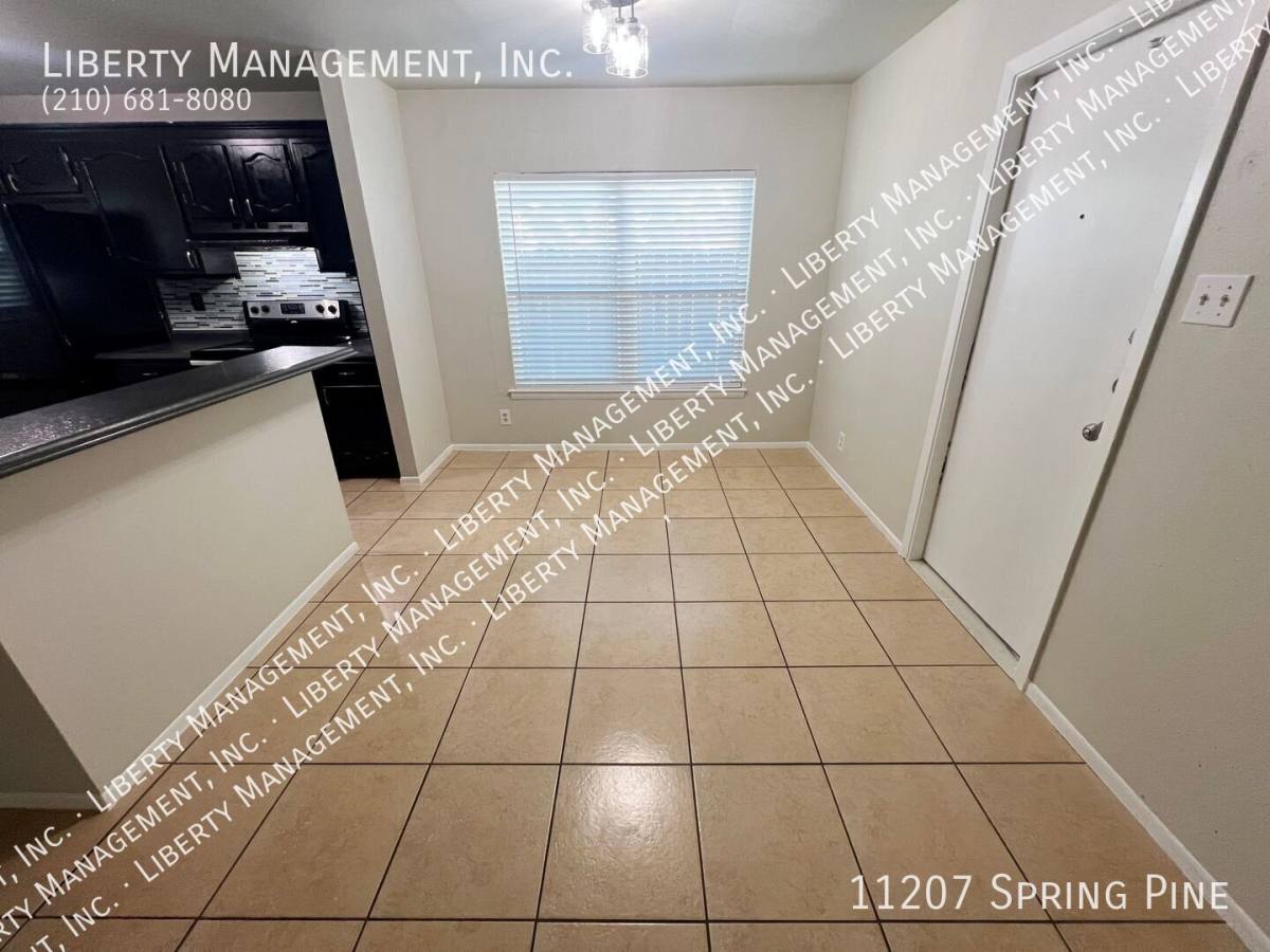 11207 Spring Pine, San Antonio, TX 78249 - House for Rent - Image 5
