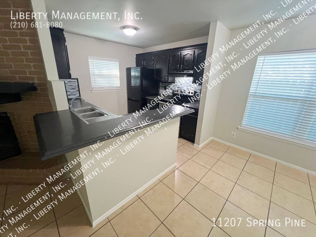11207 Spring Pine, San Antonio, TX 78249 - House for Rent - Image 6