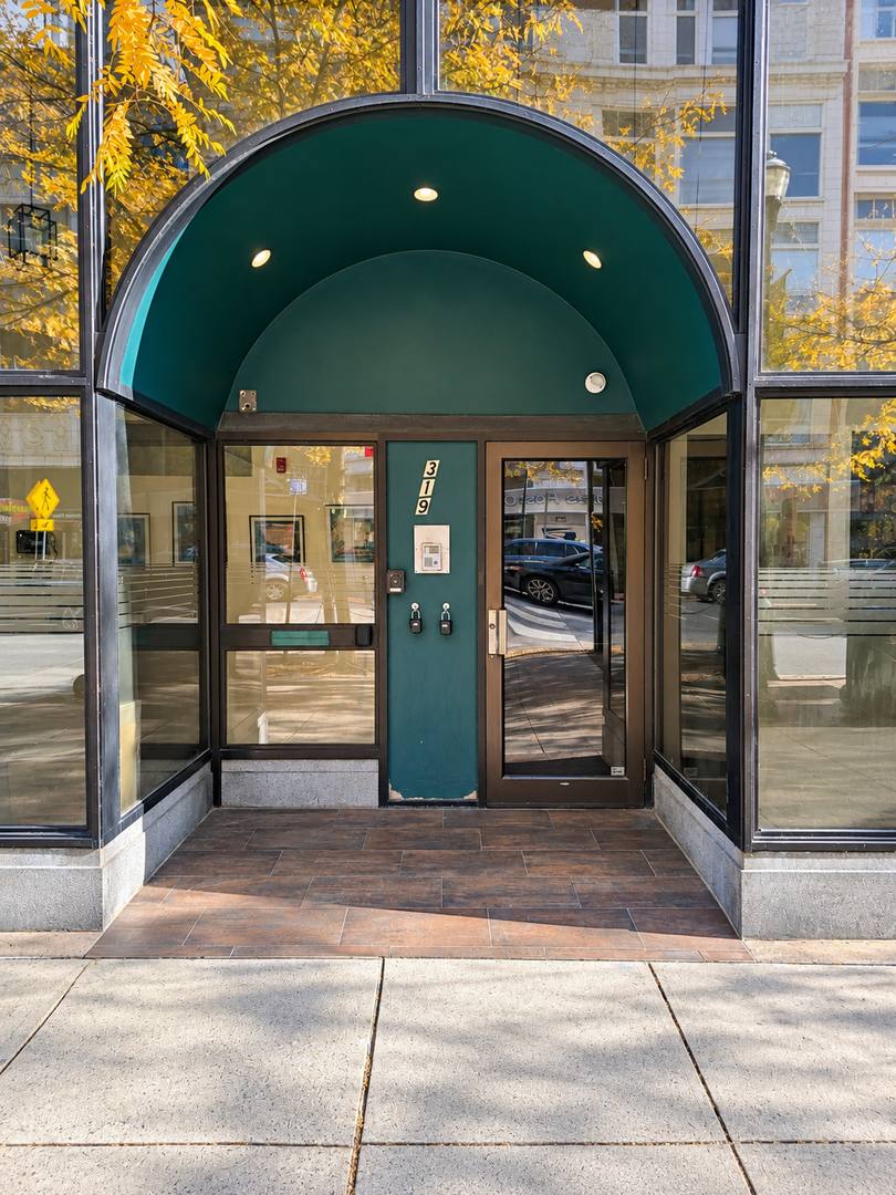 319 Market St #303, Harrisburg, PA 17101 - Apartment for Rent - Image 2