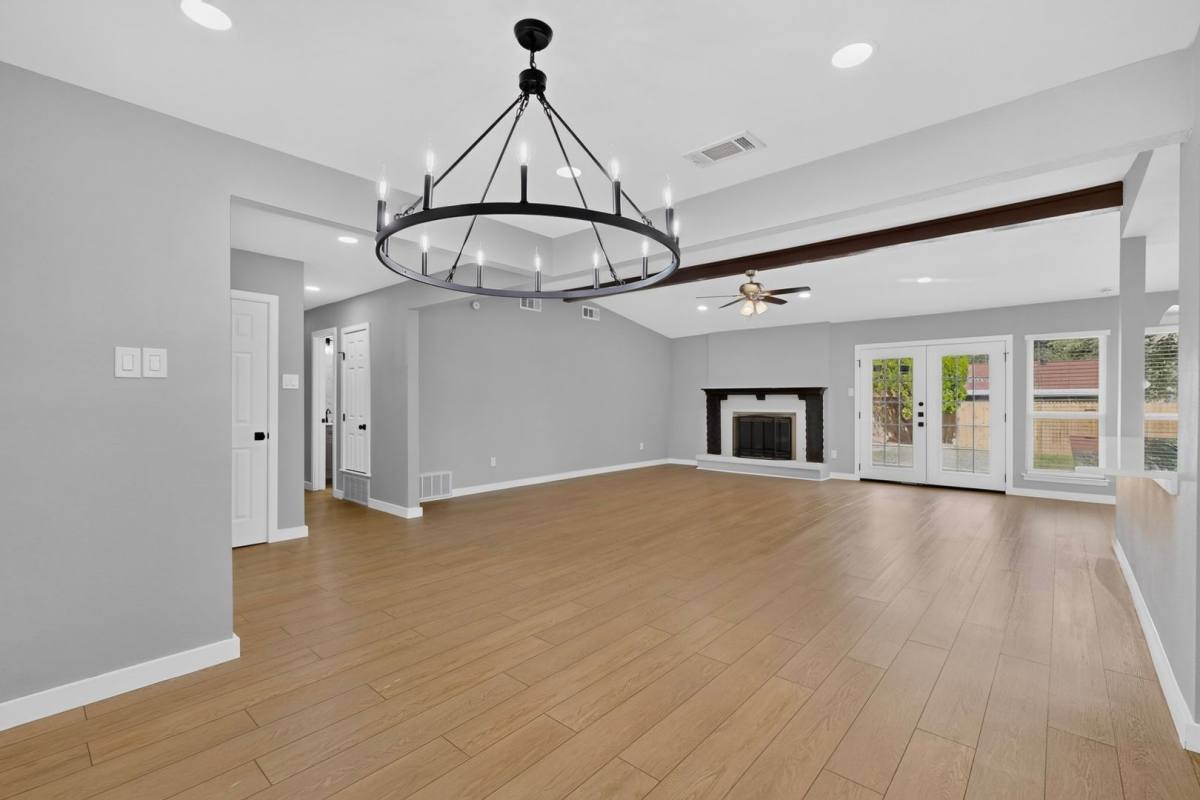2601 Raintree Dr, Plano, TX 75074 - House for Rent - Image 2
