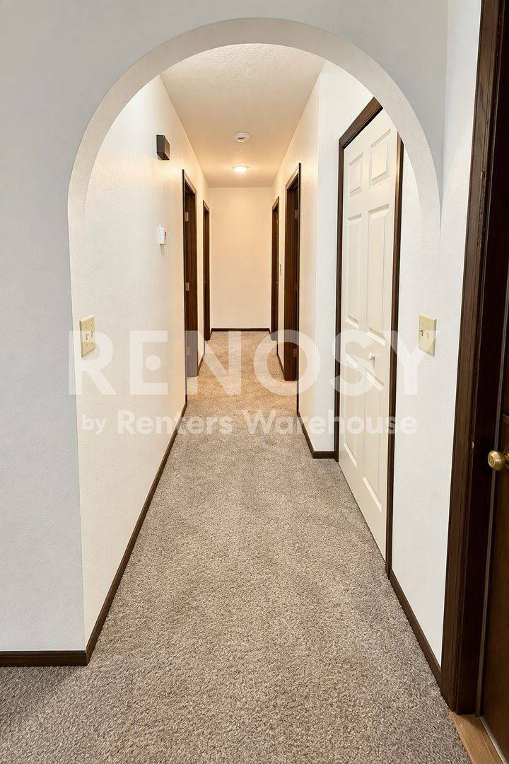 2280 26th Ave NW, St. Paul, MN 55112 - House for Rent - Image 4