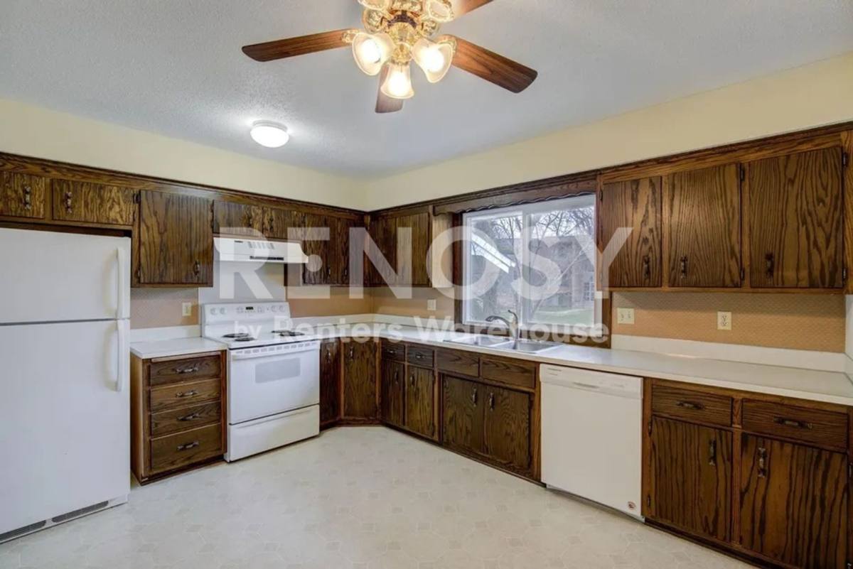 2280 26th Ave NW, St. Paul, MN 55112 - House for Rent - Image 2