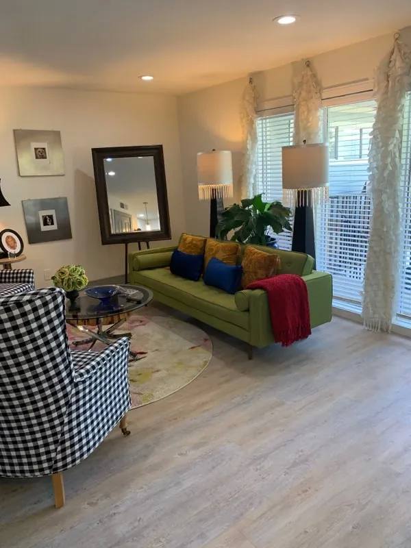 2623 Whitney St #TH-2, Houston, TX 77006 - Apartment for Rent - Image 8