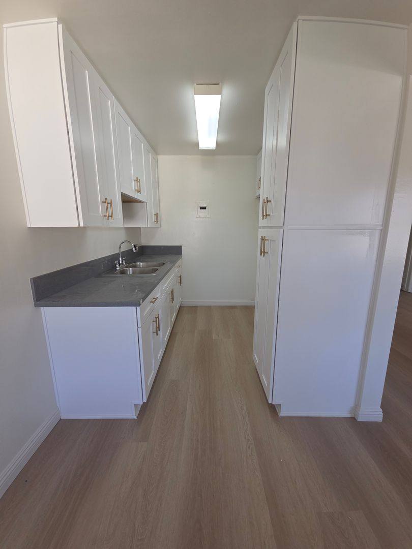 812 S Glendale Ave, Glendale, CA 91205 - Apartment for Rent - Image 3