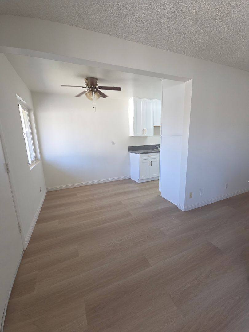 812 S Glendale Ave, Glendale, CA 91205 - Apartment for Rent