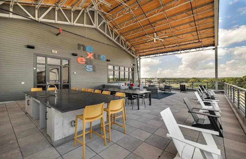 720 Airport Blvd, Austin, TX 78702 - Apartment for Rent - Image 5