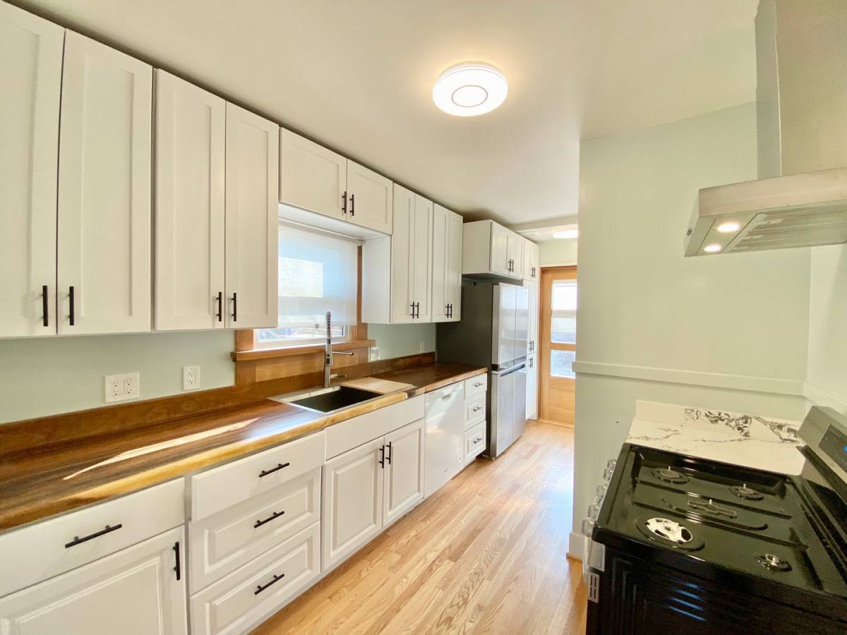 7721 Dibble Ave NW, Seattle, WA 98117 - House for Rent - Image 10
