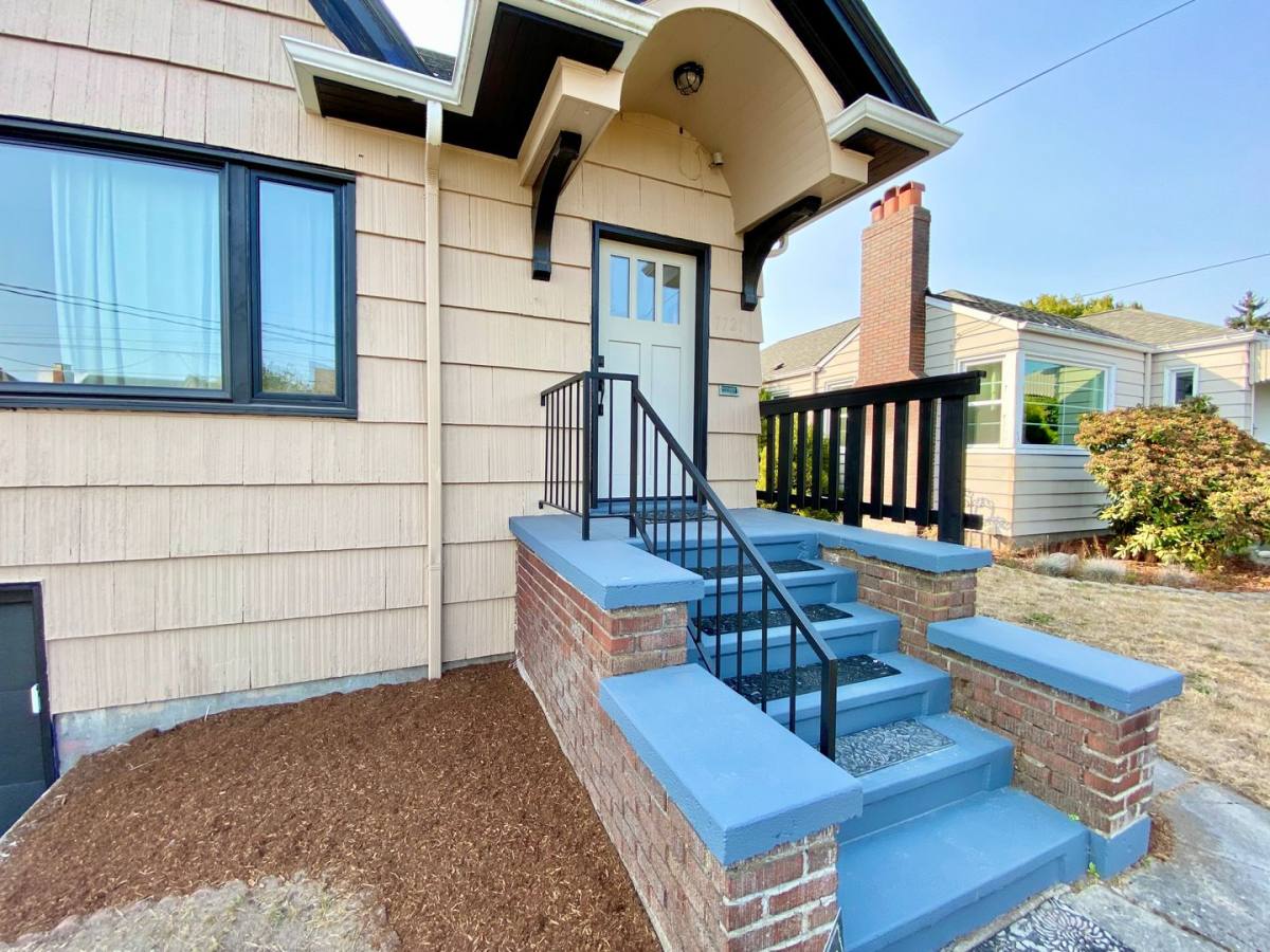 7721 Dibble Ave NW, Seattle, WA 98117 - House for Rent - Image 3