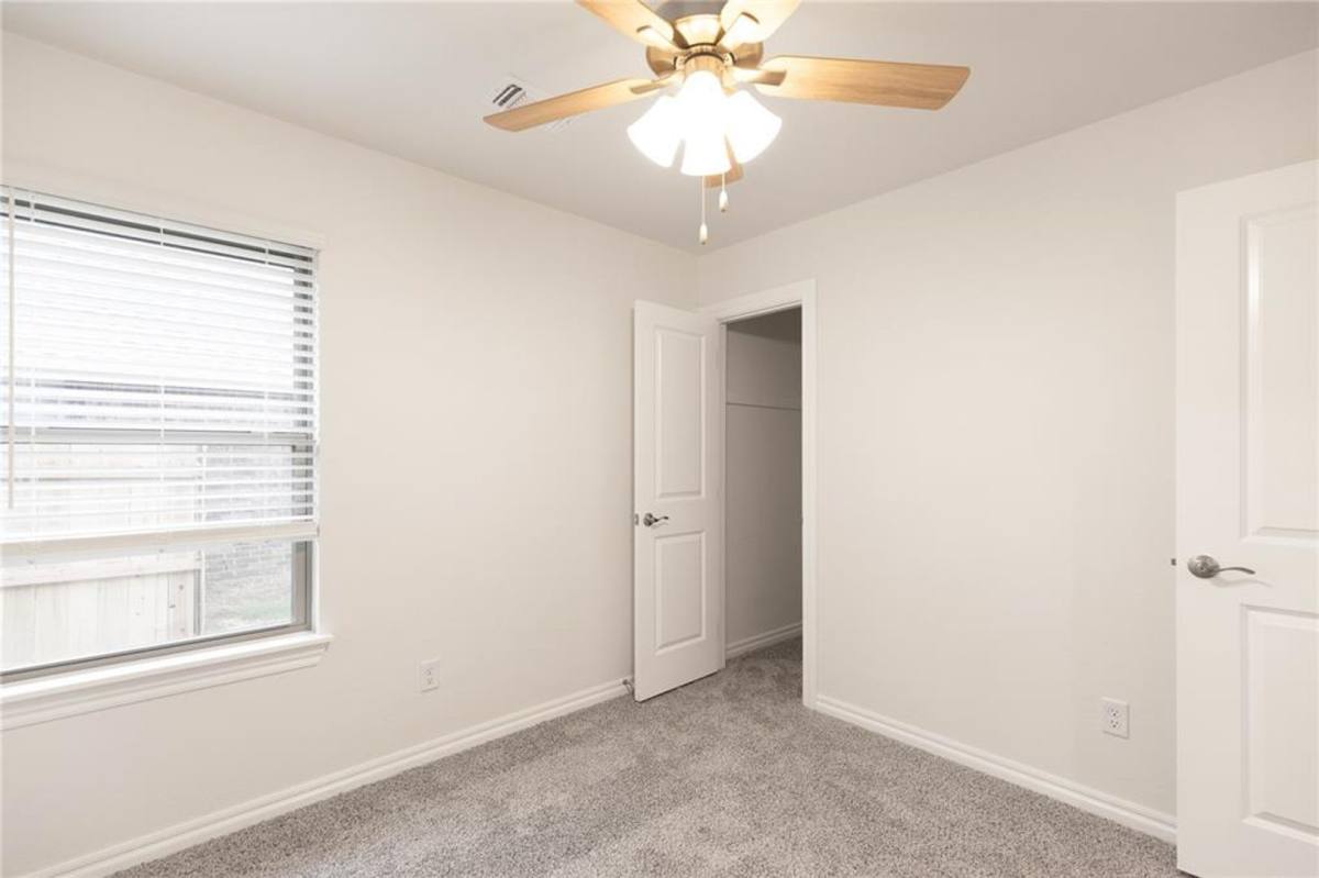 8708 Poppey Place, Yukon, OK 73099 - House for Rent - Image 9