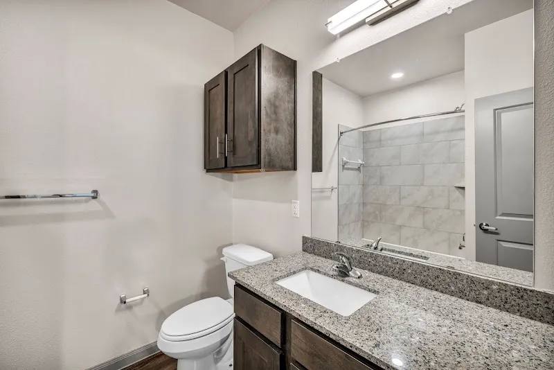 2405 Montopolis Dr #B2, Austin, TX 78741 - Apartment for Rent - Image 4