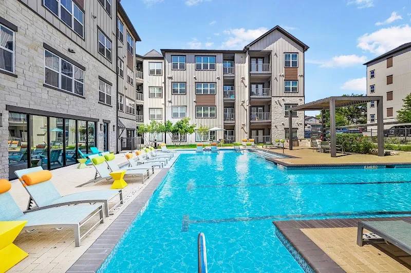 2405 Montopolis Dr #B2, Austin, TX 78741 - Apartment for Rent - Image 5