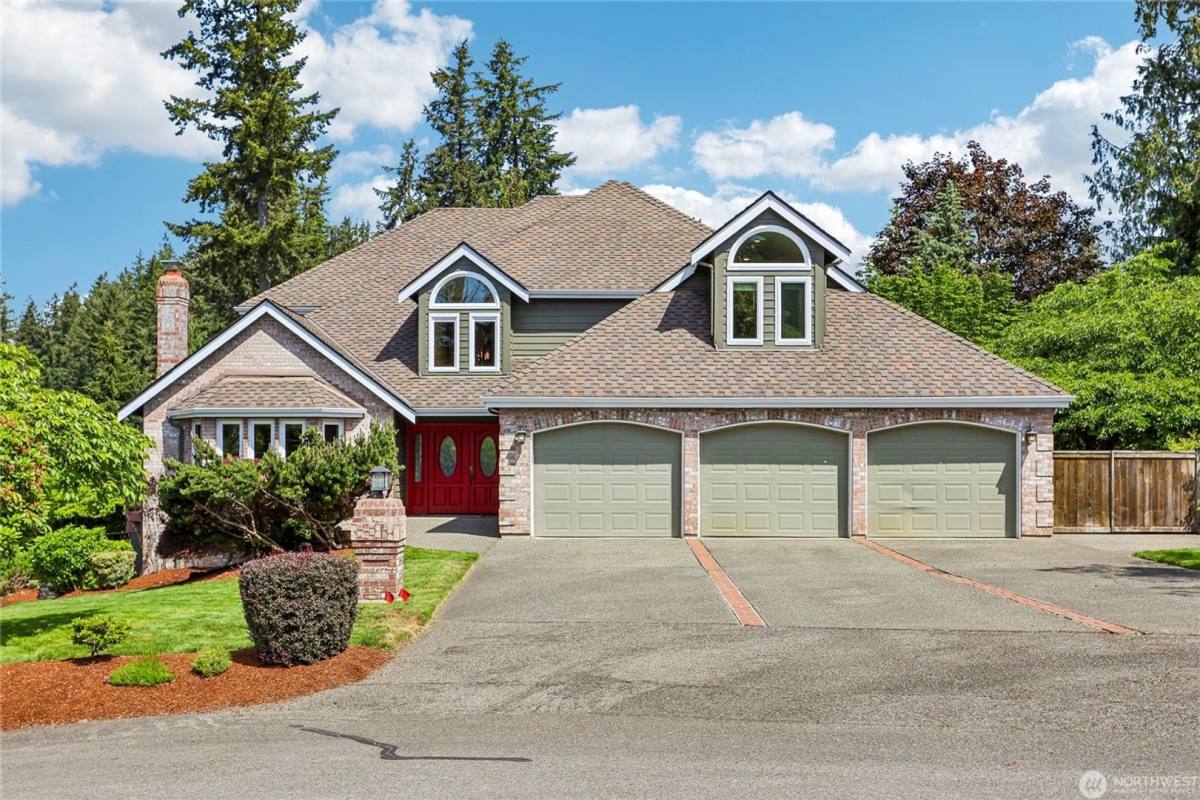 House for rent at 23200 SE 253rd Place, Maple Valley, WA 98038