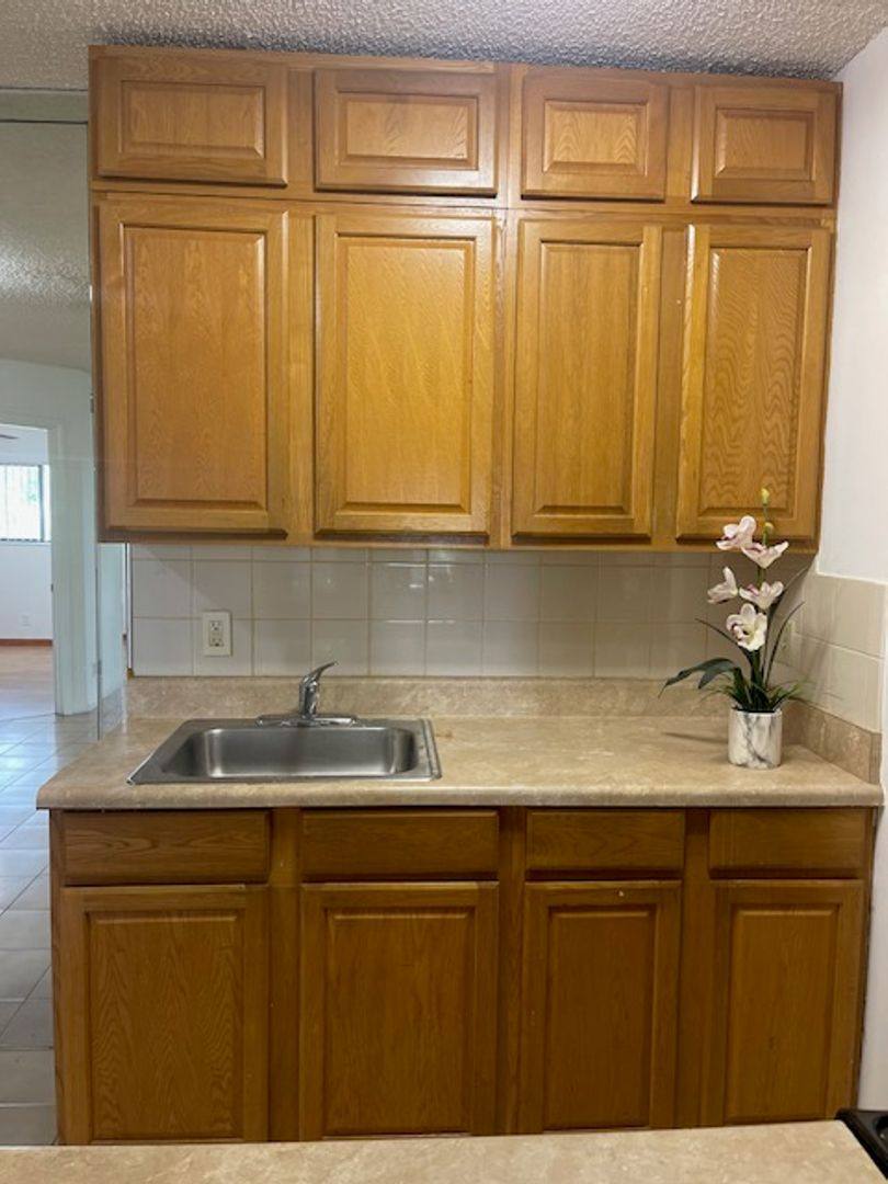 588 Trace Circle #202, Deerfield Beach, FL 33441 - Apartment for Rent - Image 5