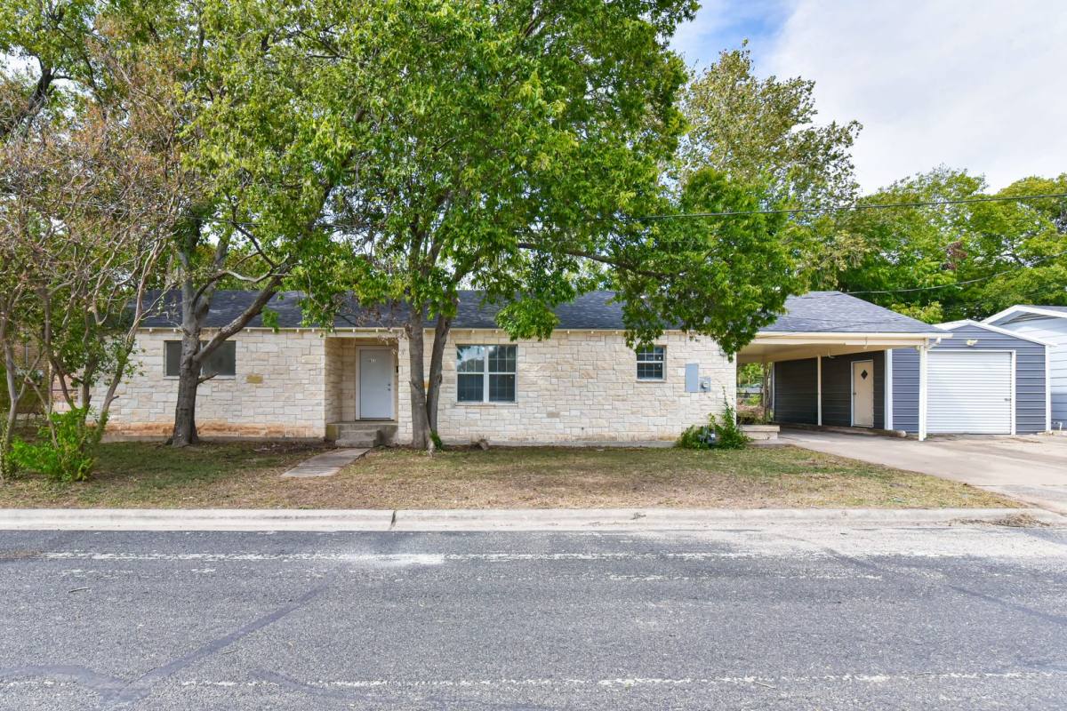 611 N 22nd St, Killeen, TX 76541 - House for Rent - Image 2