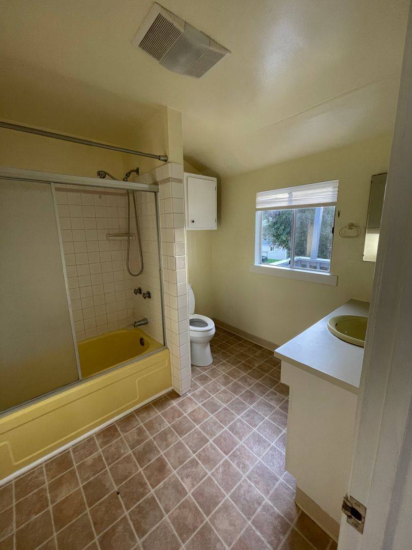 181 1/2 Tennis Way, Auburn, CA 95603 - House for Rent - Image 7