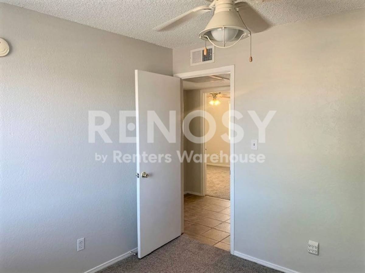 1021 W Campo Bello Dr, Phoenix, AZ 85023 - House for Rent - Image 6