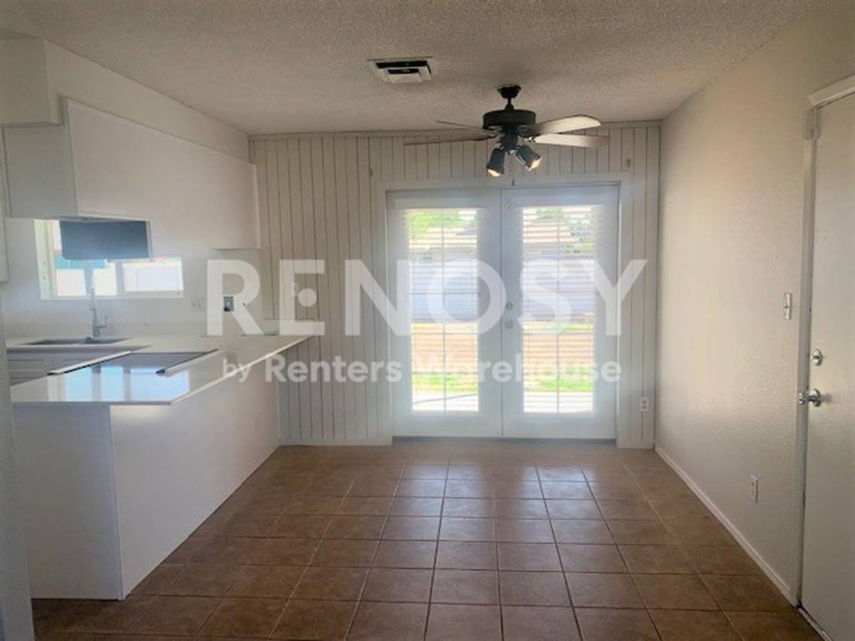 1021 W Campo Bello Dr, Phoenix, AZ 85023 - House for Rent - Image 3