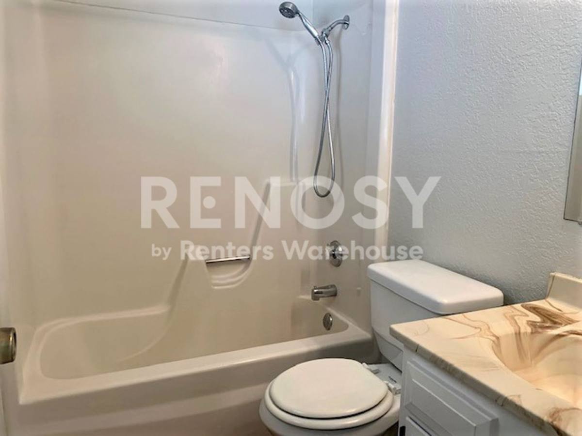 1021 W Campo Bello Dr, Phoenix, AZ 85023 - House for Rent - Image 10
