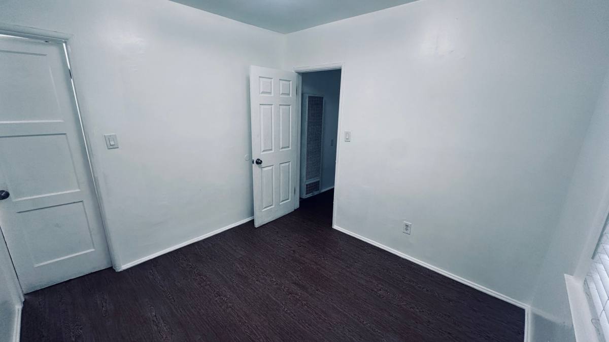 2015-2023 1 2 E, Los Angeles, CA 90033 - Apartment for Rent - Image 2