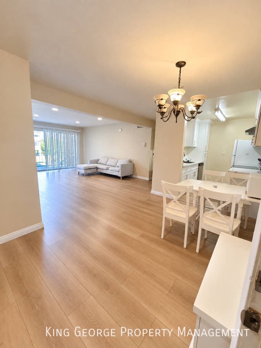 Apartment for rent at 5460 White Oak Ave #C-220, Encino, CA 91316