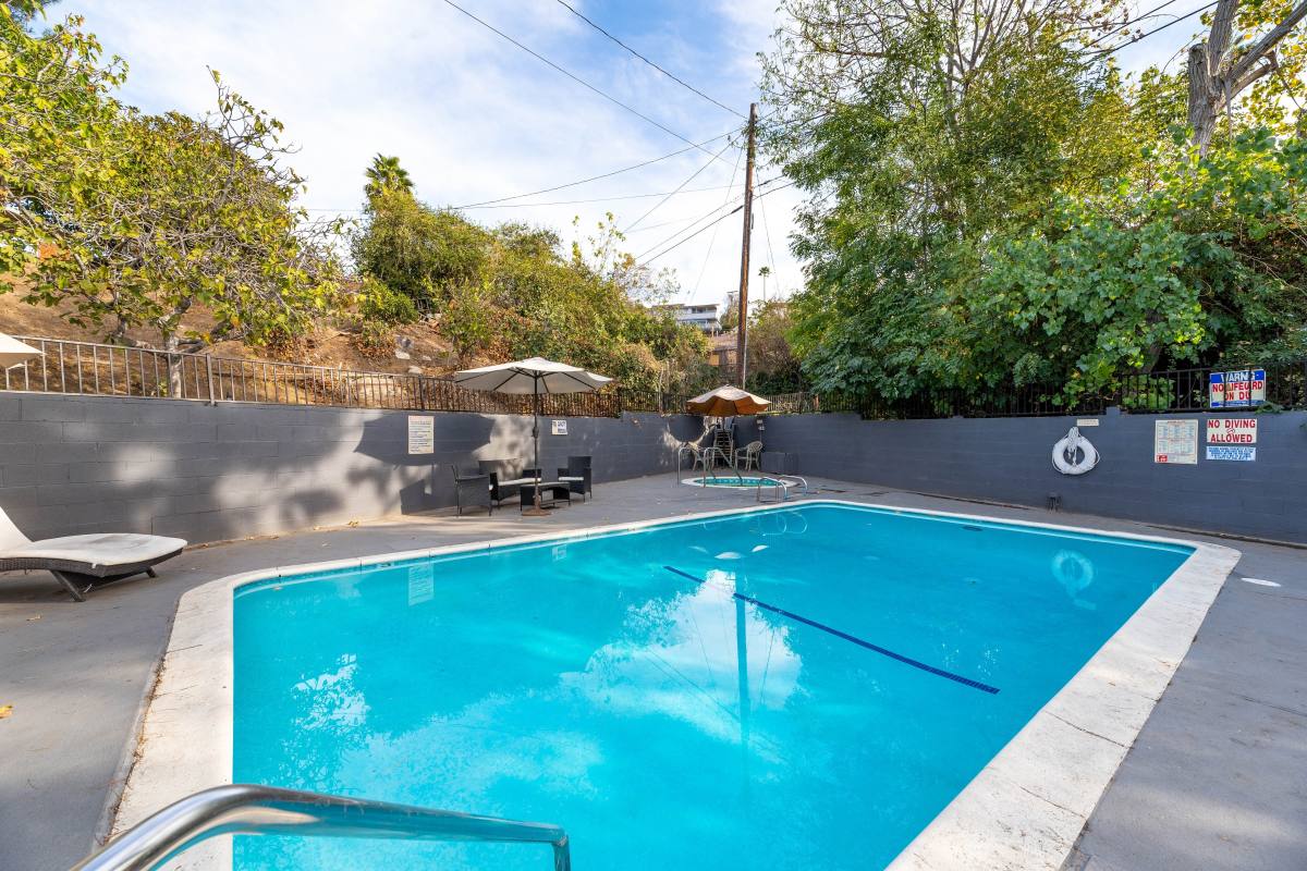 4124 Eagle Rock Blvd #215, Los Angeles, CA 90065 - Apartment for Rent - Image 2