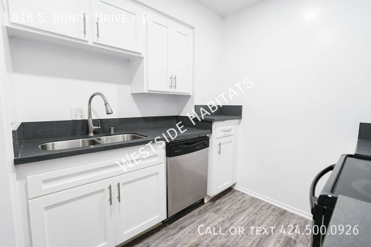 816 S Bundy Dr #9, Los Angeles, CA 90049 - Apartment for Rent - Image 3