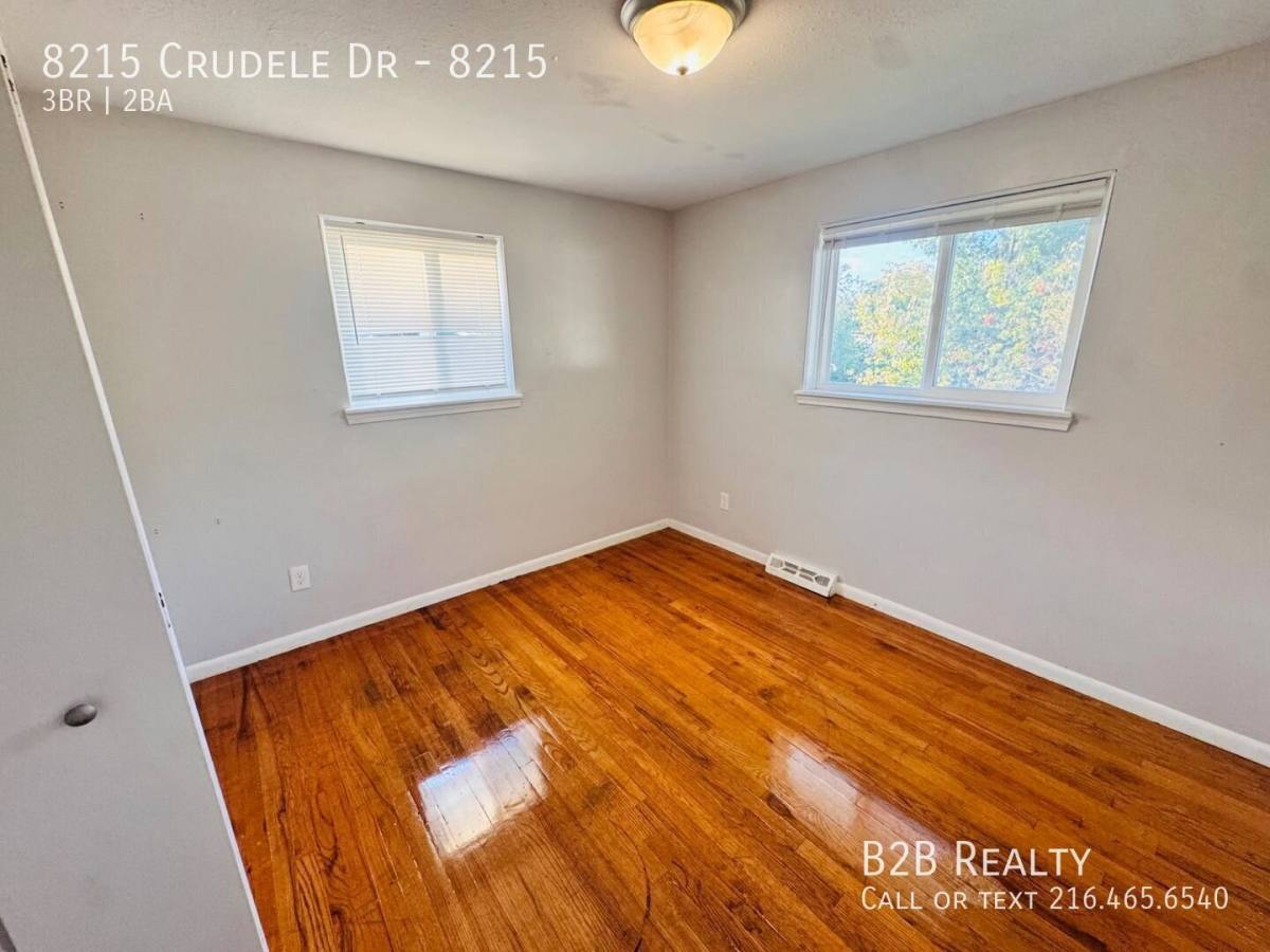 8215 Crudele Dr, Garfield Heights, OH 44125 - Apartment for Rent - Image 10