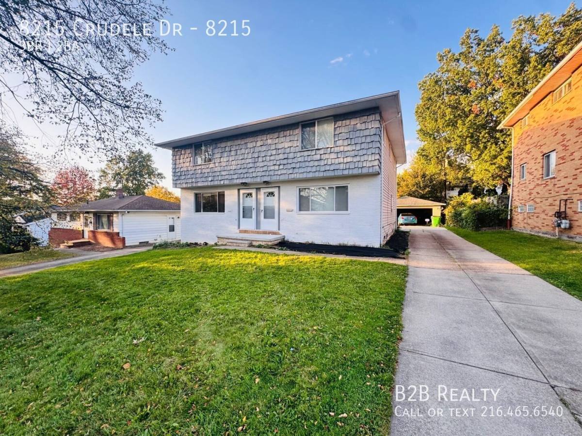 8215 Crudele Dr, Garfield Heights, OH 44125 - Apartment for Rent