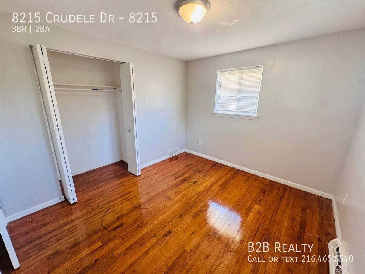 8215 Crudele Dr, Garfield Heights, OH 44125 - Apartment for Rent - Image 6