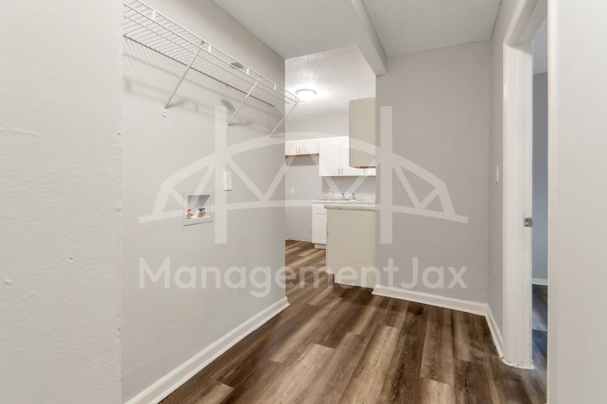 1165 Hart St, Jacksonville, FL 32209 - House for Rent - Image 8