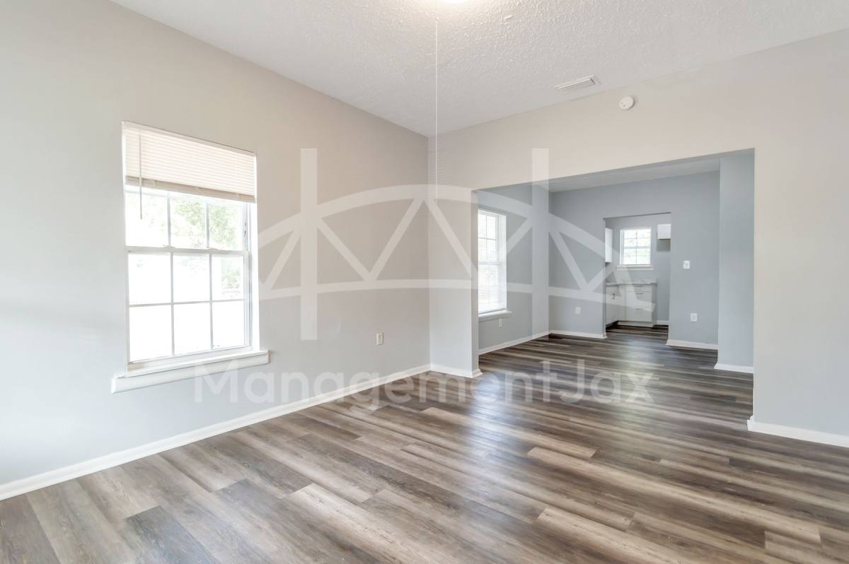1165 Hart St, Jacksonville, FL 32209 - House for Rent - Image 4
