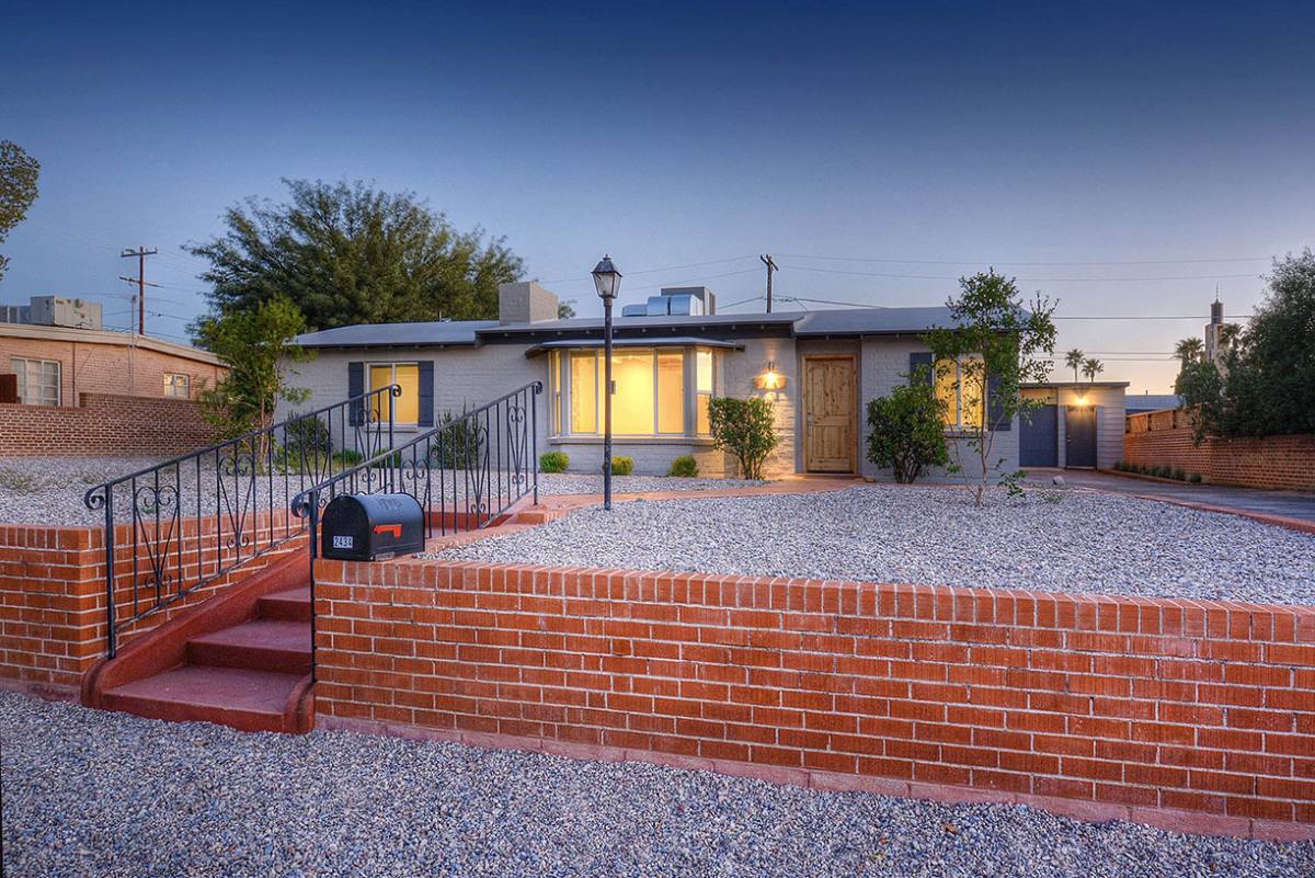 2434 E 9th St, Tucson, AZ 85719 - House for Rent - Image 1