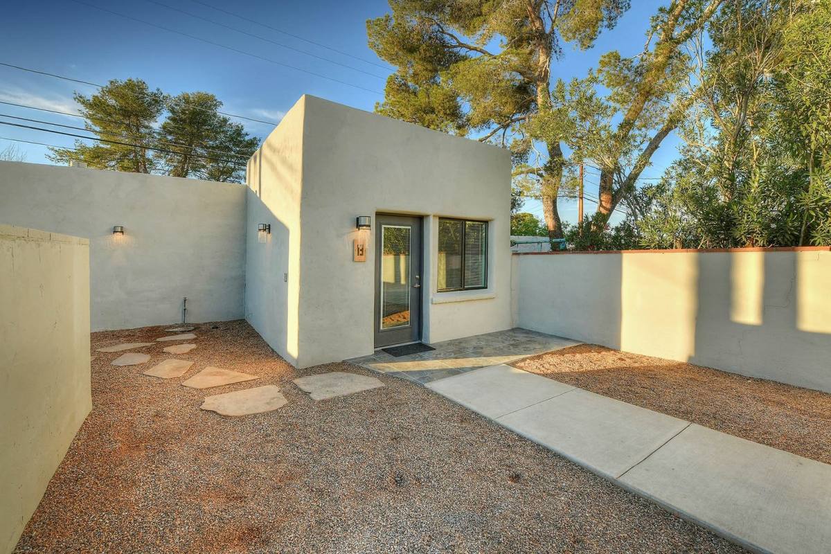 3232 E 1st St #B, Tucson, AZ 85716 - House for Rent - Image 1