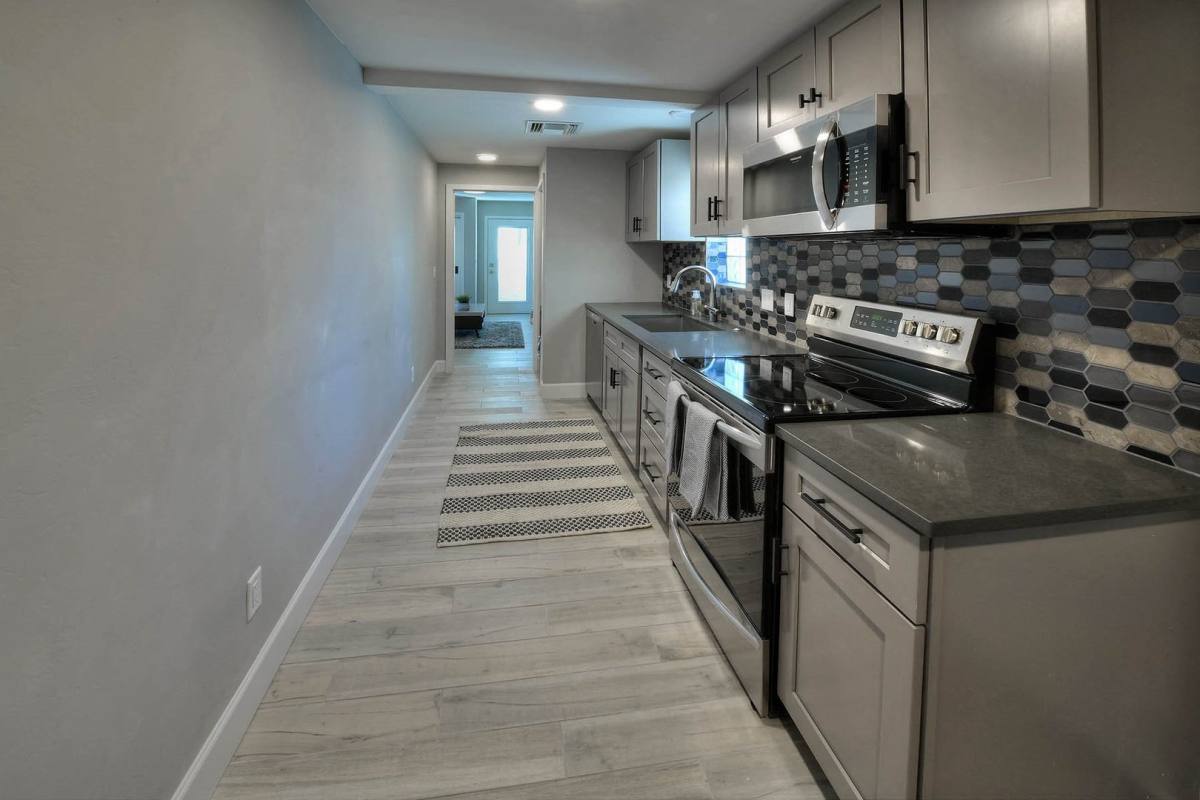 3232 E 1st St #B, Tucson, AZ 85716 - House for Rent - Image 5